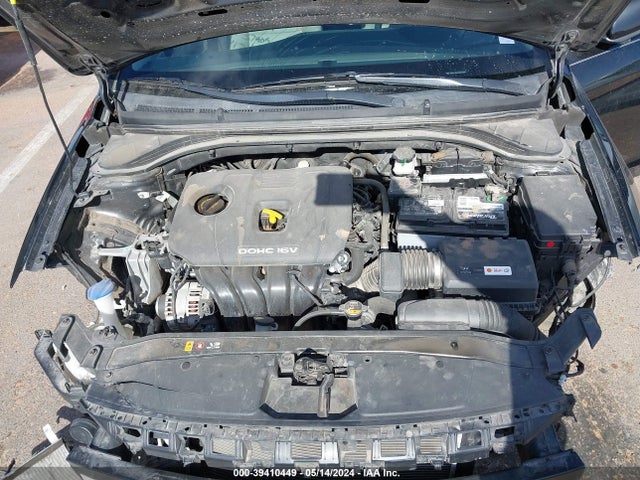 Hyundai ELANTRA SE 2018 5NPD74LF8JH396509 Image 10