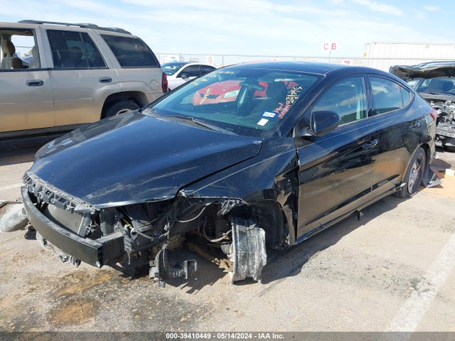 Hyundai ELANTRA SE 2018 5NPD74LF8JH396509 Image 2
