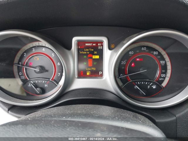 3C4PDCAB2JT253863 Dodge JOURNEY SE