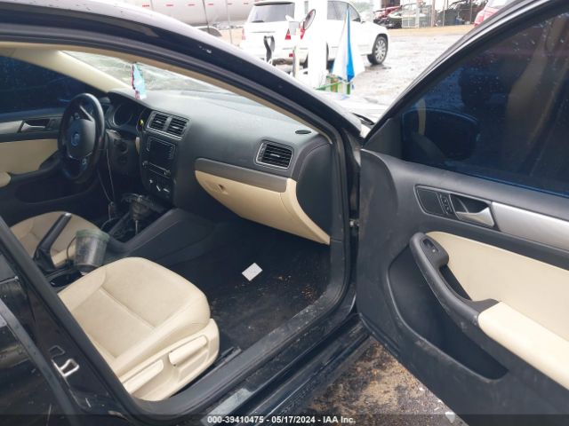3VWDB7AJ8HM252919 Volkswagen Jetta 1.4t Se