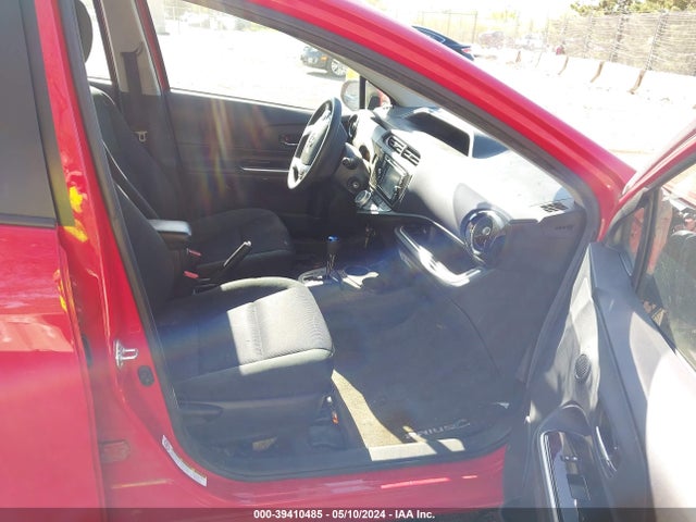 Toyota Prius C Two 2015 JTDKDTB35F1586221 Image 5