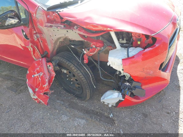 Toyota Prius C Two 2015 JTDKDTB35F1586221 Image 6