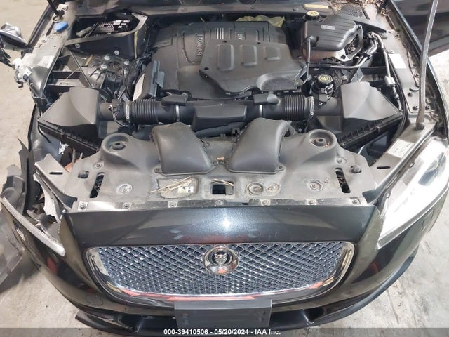 2011 JAGUAR XJ SAJWA2GB2BLV08368 Photo 9