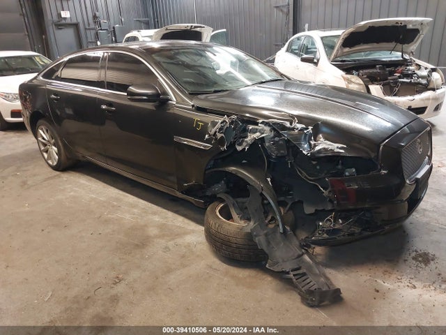 2011 JAGUAR XJ SAJWA2GB2BLV08368 Photo 5