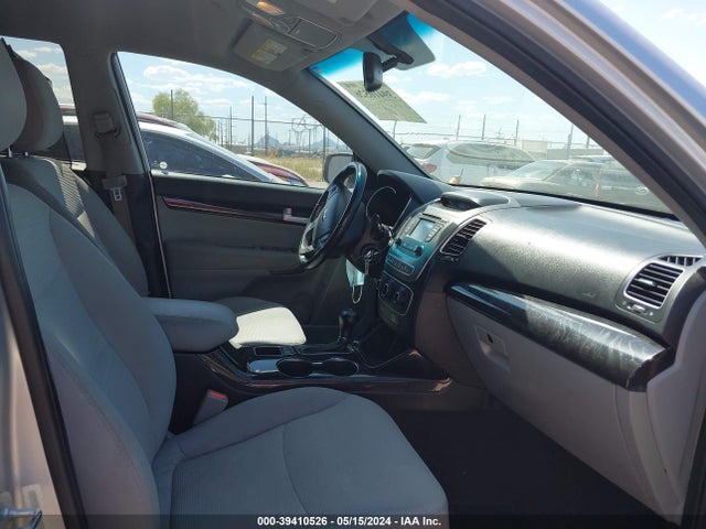 KIA SORENTO LX 2015 5XYKT3A69FG601723 Image 5