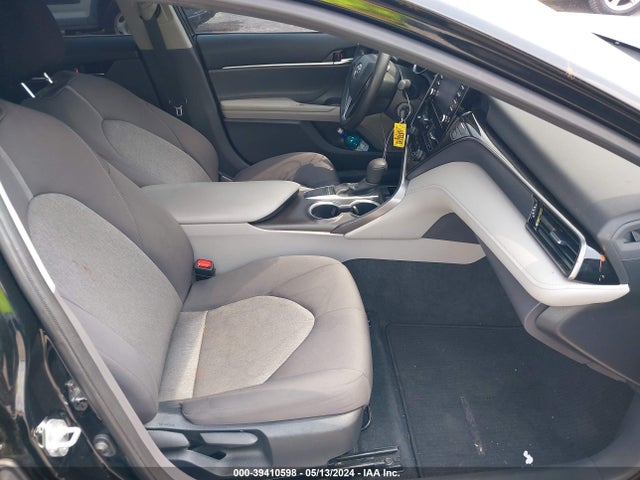 Toyota CAMRY LE 2022 4T1C11AK7NU712663 Image 5