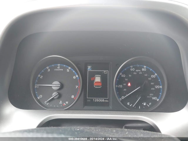 Toyota RAV4 LE 2017 JTMZFREV3HJ146008 Image 7