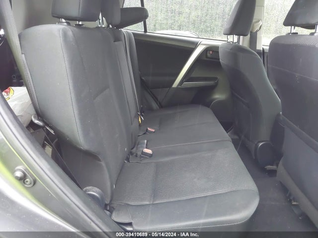 Toyota RAV4 LE 2017 JTMZFREV3HJ146008 Image 8