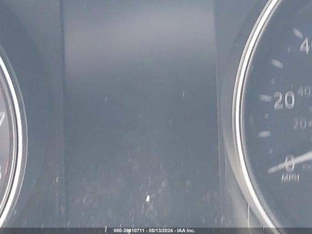 Toyota C-HR XLE 2018 NMTKHMBX5JR024472 Image 16