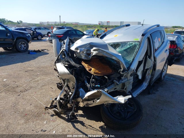 Toyota RAV4 LE 2015 JTMZFREV1FD061454 Image 6