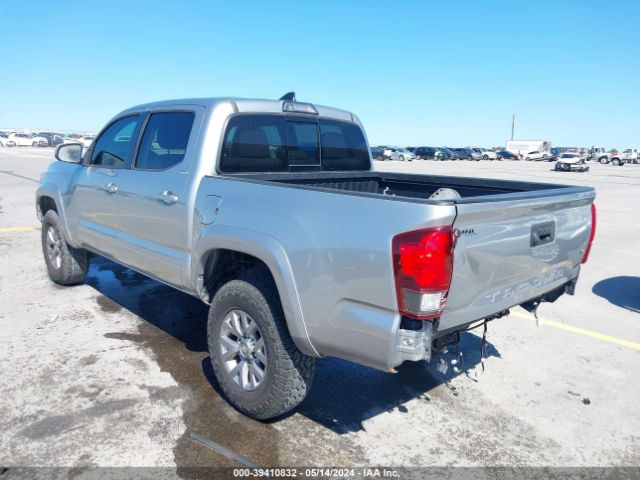 5TFAZ5CN7JX064365 Toyota Tacoma Sr5 V6