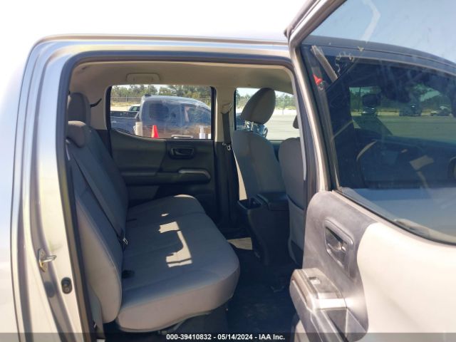 5TFAZ5CN7JX064365 Toyota Tacoma Sr5 V6