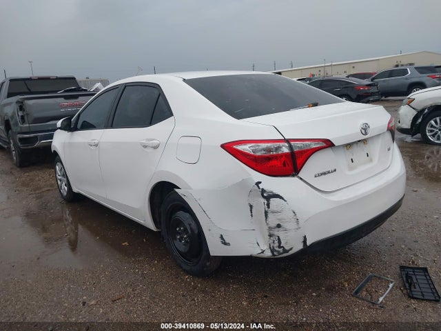 Toyota COROLLA LE 2016 5YFBURHE7GP537885 Image 3