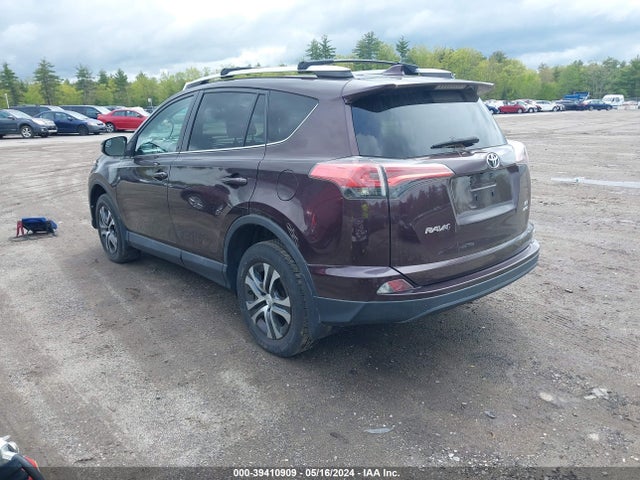 Toyota RAV4 LE 2016 2T3BFREV7GW431733 Image 3