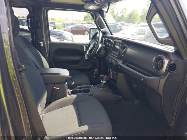 1C4HJXDG8NW174290 Jeep Wrangler Unlimited Sport S 4x4