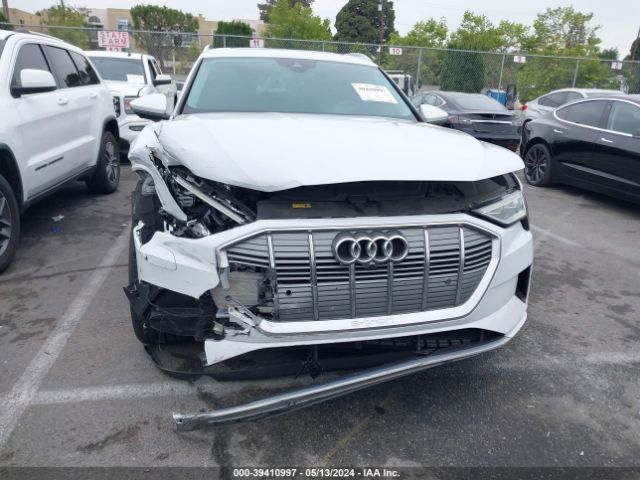 WA1VAAGE0KB006909 Audi E-tron Premium Plus