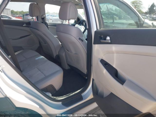 KM8J3CA49JU757144 Hyundai TUCSON SEL