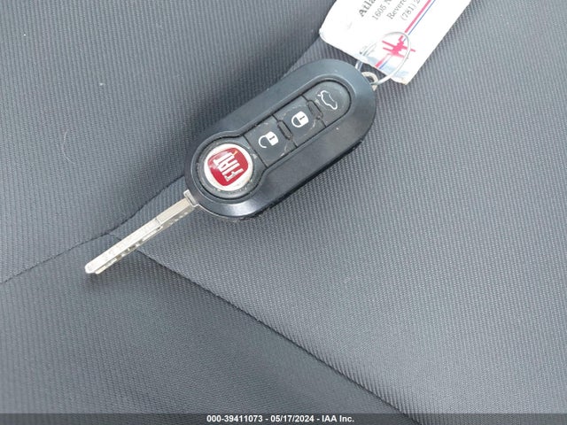 2012 FIAT 500 3C3CFFAR1CT365617 Photo 10