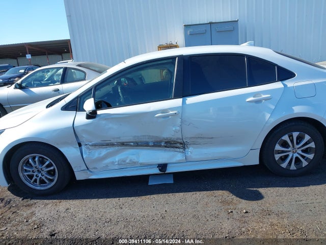 Toyota Corolla Hybrid Le 2022 JTDEAMDE1N3012065 Image 14
