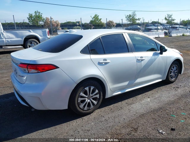 Toyota Corolla Hybrid Le 2022 JTDEAMDE1N3012065 Image 4
