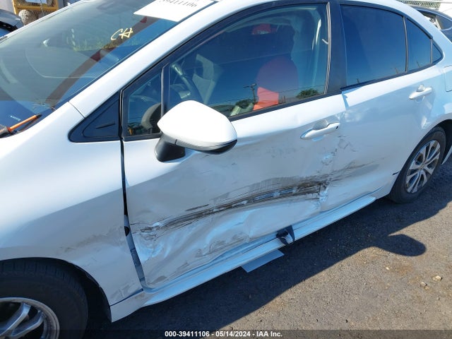 Toyota Corolla Hybrid Le 2022 JTDEAMDE1N3012065 Image 6