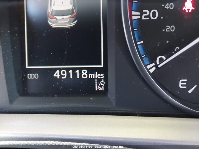 Toyota RAV4 LE 2017 JTMBFREV4HJ150201 Image 15