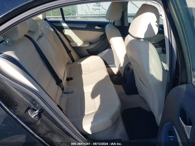 3VWLA7AJ0FM285280 Volkswagen Jetta 2.0l Tdi Se