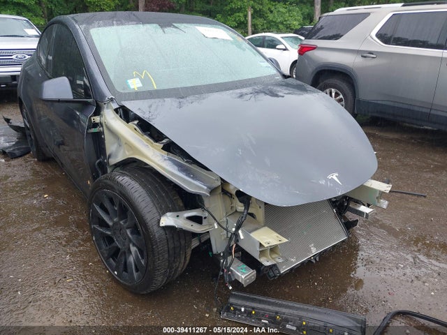 Tesla Model Y Long Range Dual Motor All-wheel Drive 2022 7SAYGAEE7NF515744 Image 6