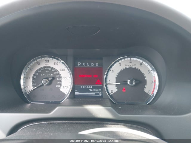 2011 JAGUAR XF SAJWA0GB9BLR82158 Photo 6