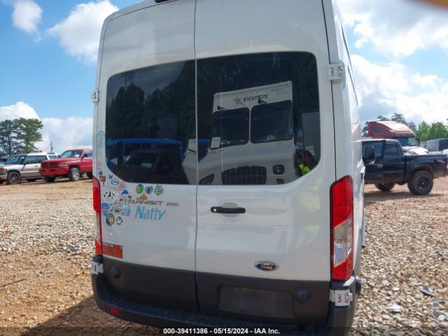 1FTBR3X88LKB49504 Ford Transit-250 Cargo Van