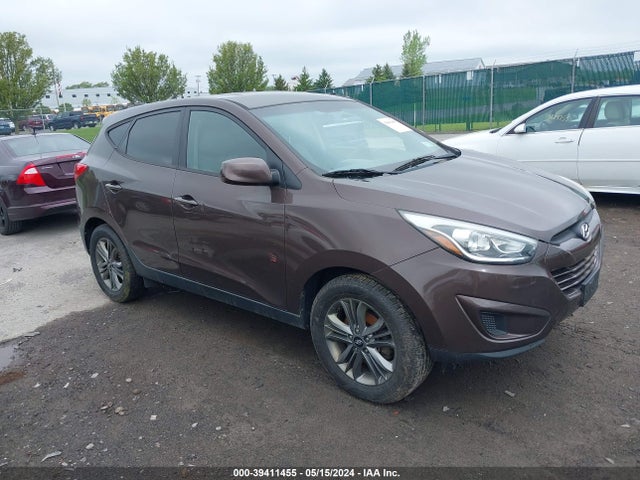 2015 KM8JT3AF8FU960874 main image