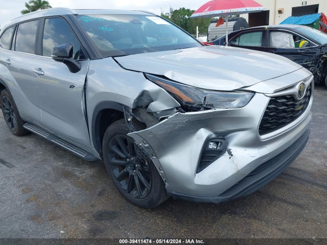 Toyota Highlander Xle 2023 5TDKDRAH0PS013215 Image 17