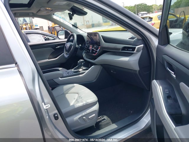 Toyota Highlander Xle 2023 5TDKDRAH0PS013215 Image 5