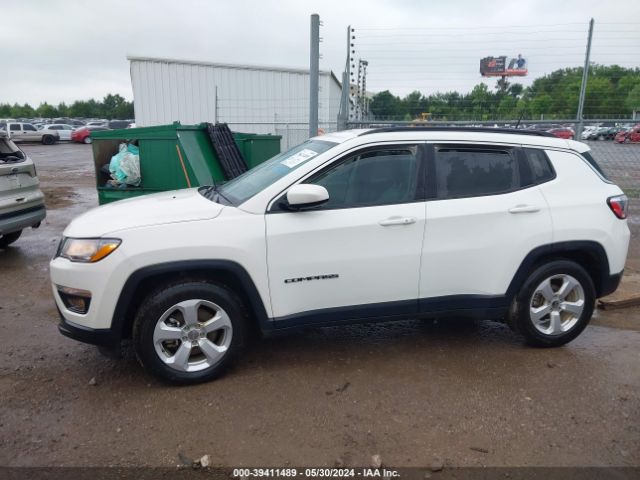 3C4NJCBB0JT486980 Jeep Compass Latitude Fwd