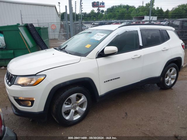 3C4NJCBB0JT486980 Jeep Compass Latitude Fwd
