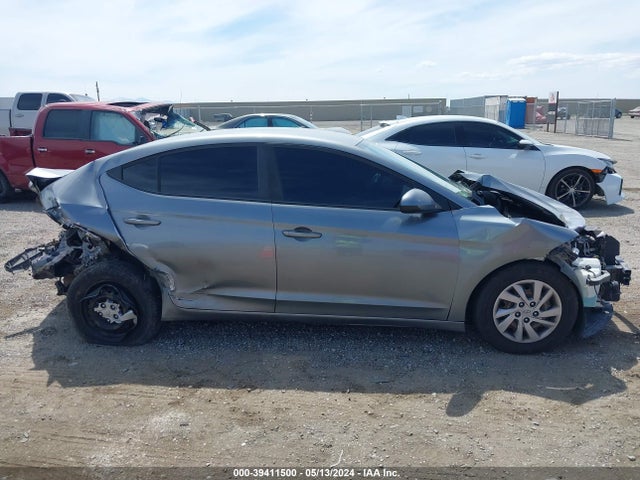 Hyundai ELANTRA SE 2018 KMHD74LF2JU449920 Image 13