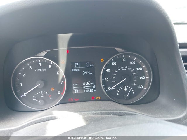 Hyundai ELANTRA SE 2018 KMHD74LF2JU449920 Image 7