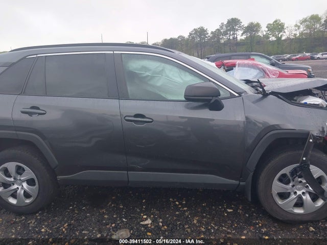 Toyota RAV4 LE 2019 2T3F1RFV2KC057718 Image 13