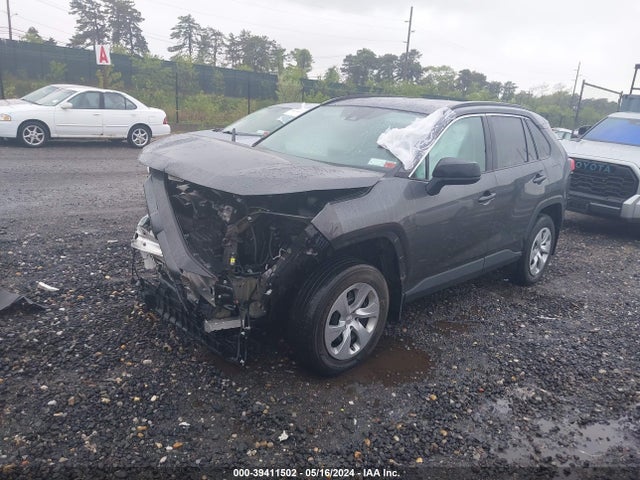 Toyota RAV4 LE 2019 2T3F1RFV2KC057718 Image 2