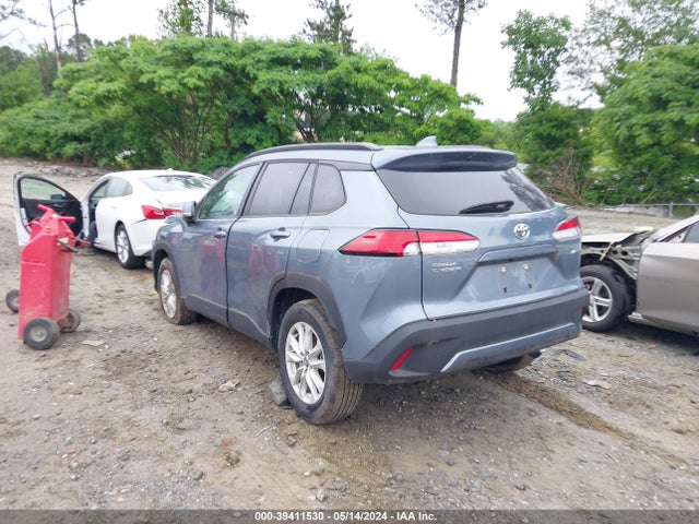 Toyota Corolla Cross Le 2022 7MUCAAAG4NV023710 Image 3
