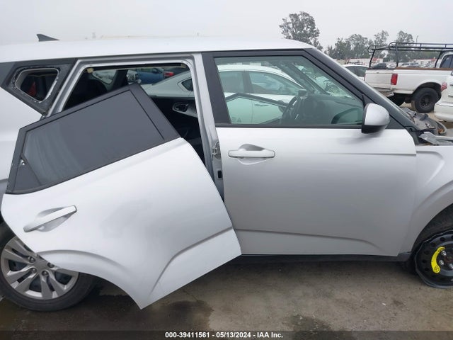 KIA SOUL LX 2021 KNDJ23AU8M7739387 Image 12