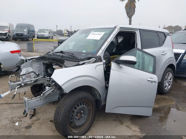 KIA SOUL LX 2021 KNDJ23AU8M7739387 Image 2