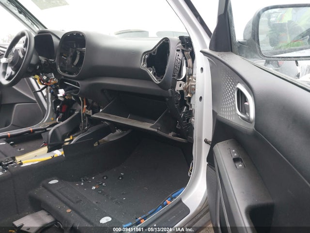 KIA SOUL LX 2021 KNDJ23AU8M7739387 Image 5