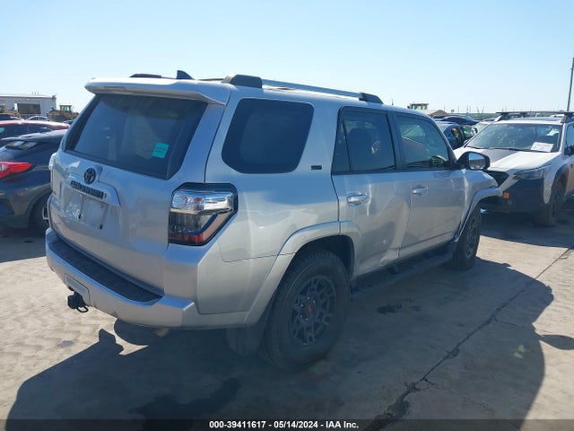 Toyota 4RUNNER SR5 2021 JTEEU5JR4M5237227 Image 4