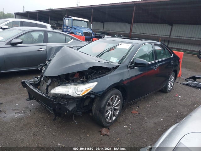 Toyota CAMRY XLE 2016 4T1BF1FKXGU520355 Image 2