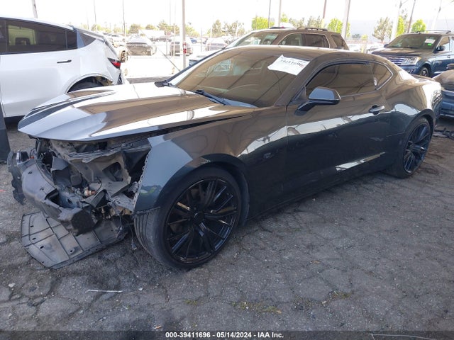 Chevrolet Camaro 1lt 2018 1G1FB1RS7J0139695 Image 2