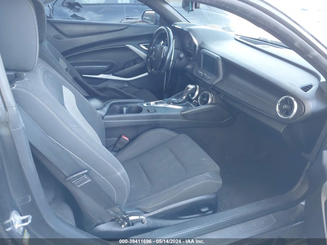 Chevrolet Camaro 1lt 2018 1G1FB1RS7J0139695 Image 5
