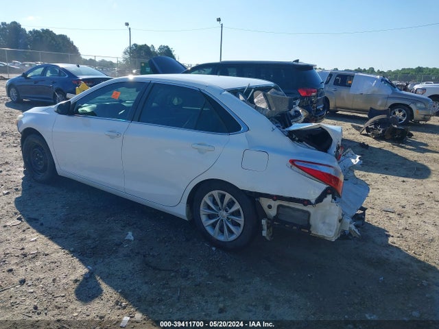 Toyota CAMRY LE 2015 4T1BF1FK5FU009697 Image 3