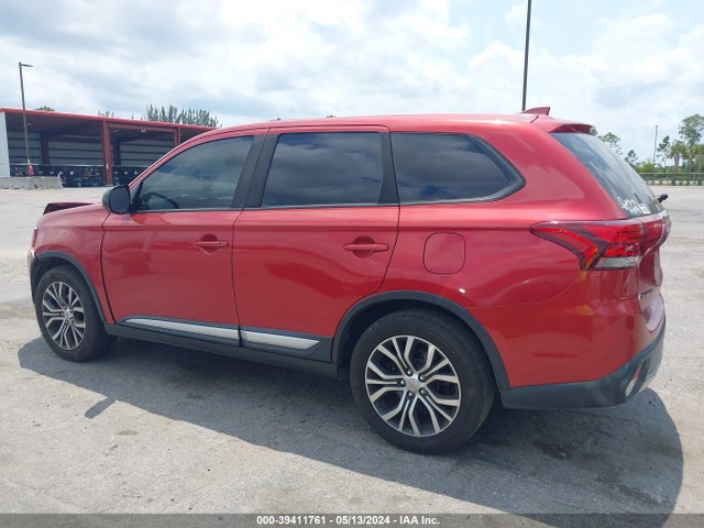 JA4AD2A36JZ051233 Mitsubishi Outlander Es