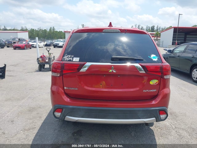 JA4AD2A36JZ051233 Mitsubishi Outlander Es